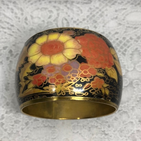 Vintage brassy wide enamel flower bangle bracelet boho-statement hand work - Picture 2 of 5